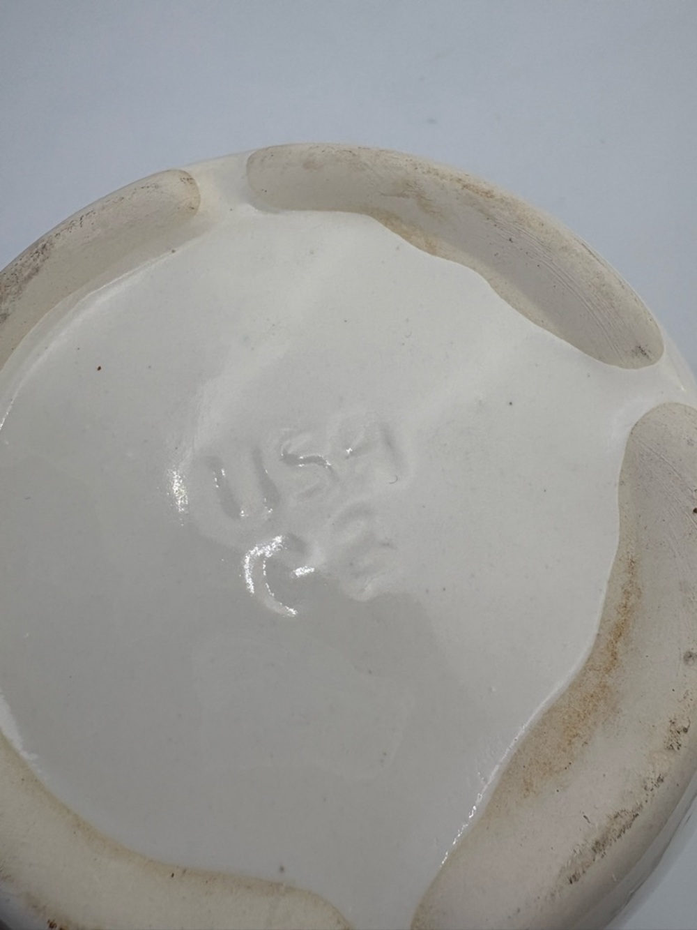 Vintage California Pottery Cream Decorative Bowl or Planter - Picture 5 of 12